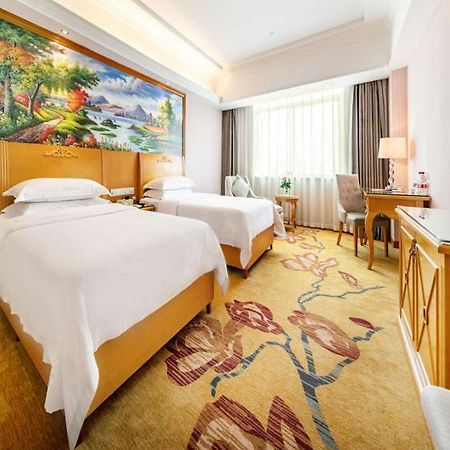 Vienna Hotel Banxuegang Road Shenzhen Zewnętrze zdjęcie