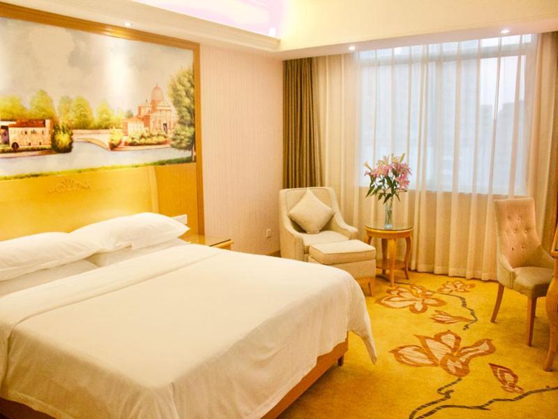 Vienna Hotel Banxuegang Road Shenzhen Zewnętrze zdjęcie