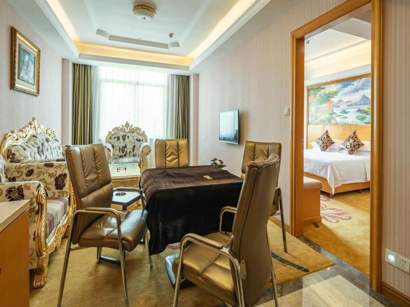 Vienna Hotel Banxuegang Road Shenzhen Zewnętrze zdjęcie